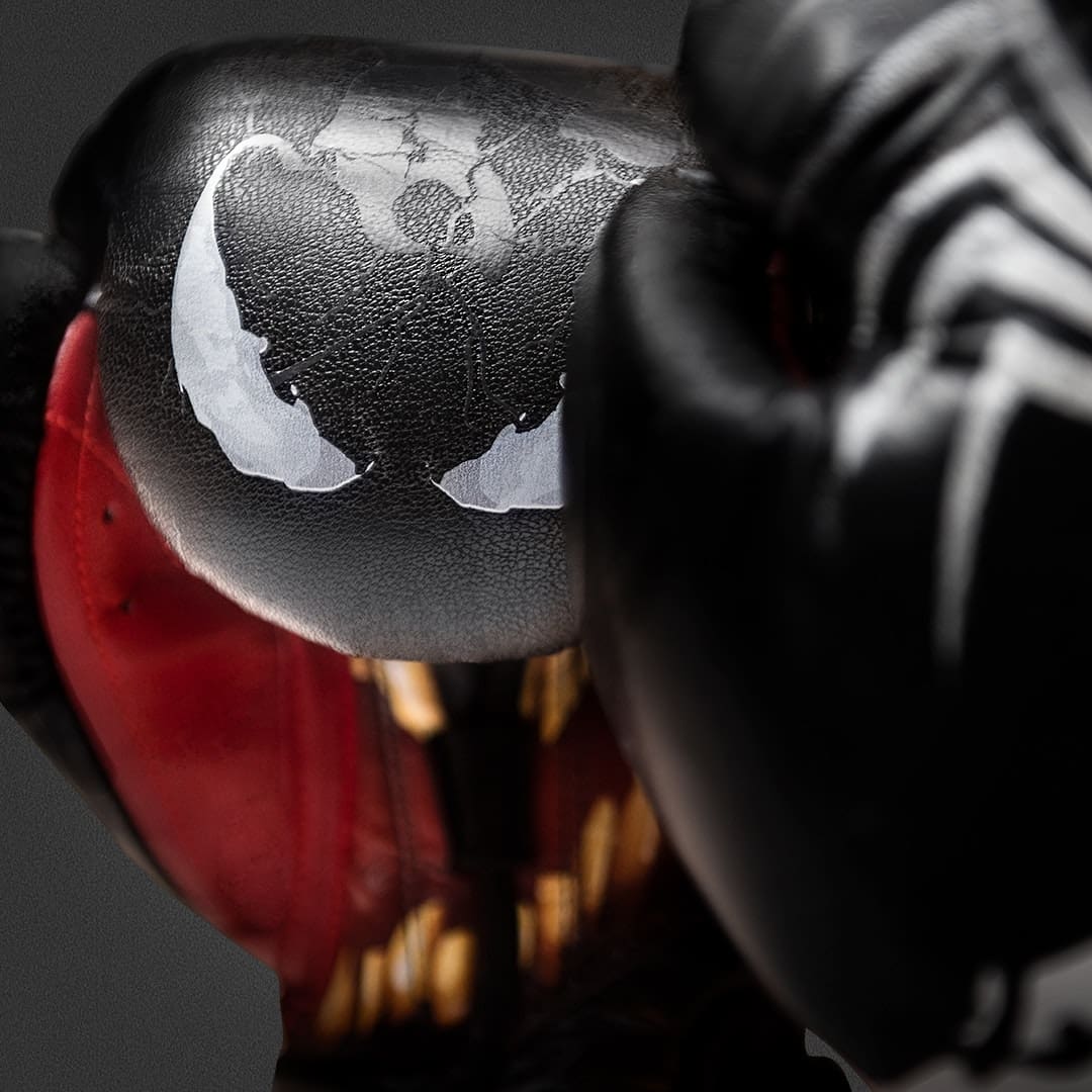 Hayabusa Marvel Simbiote Boxing Gloves - Image 4