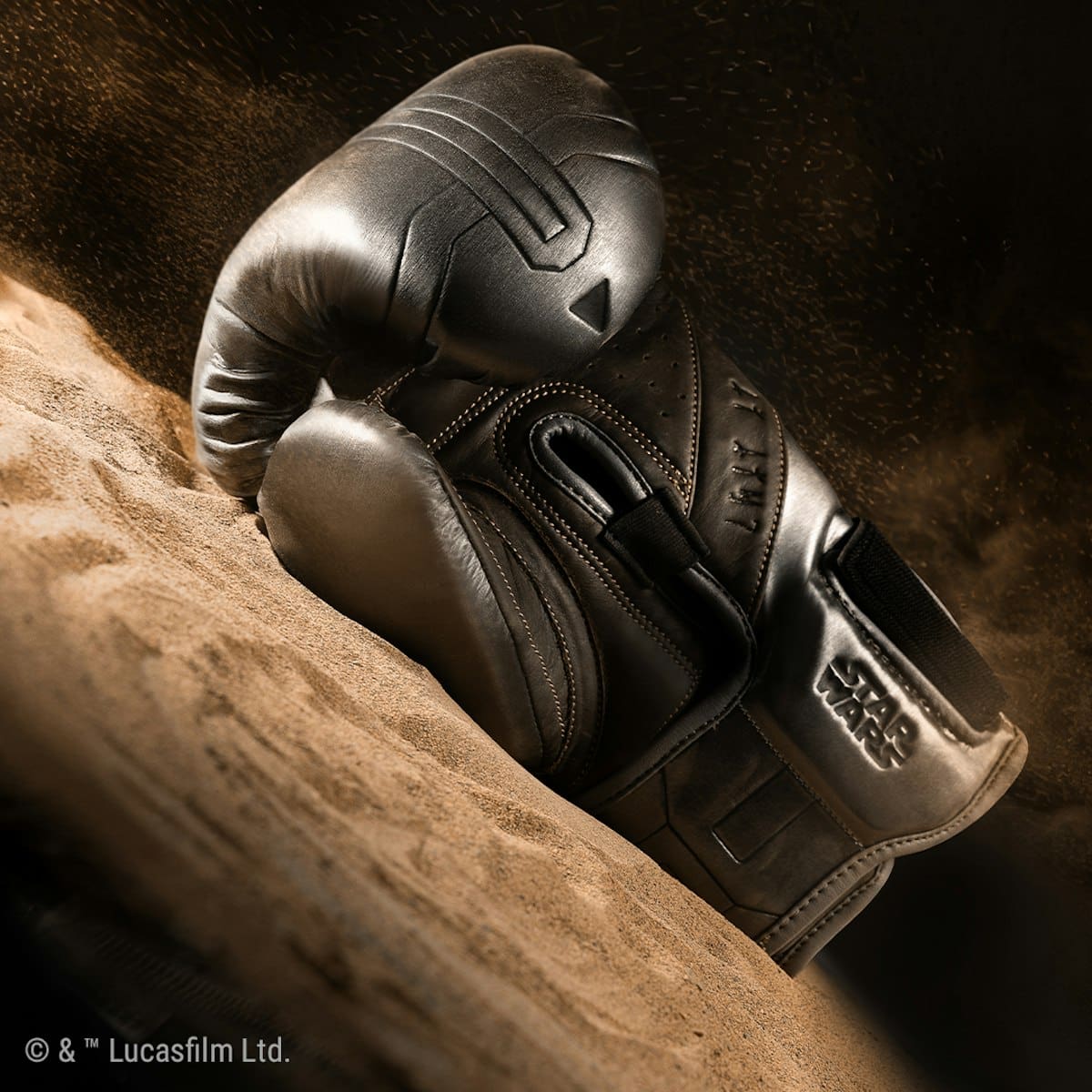 Hayabusa Star Wars The Mandalorian Boxing Gloves - Limited Edition - Image 5