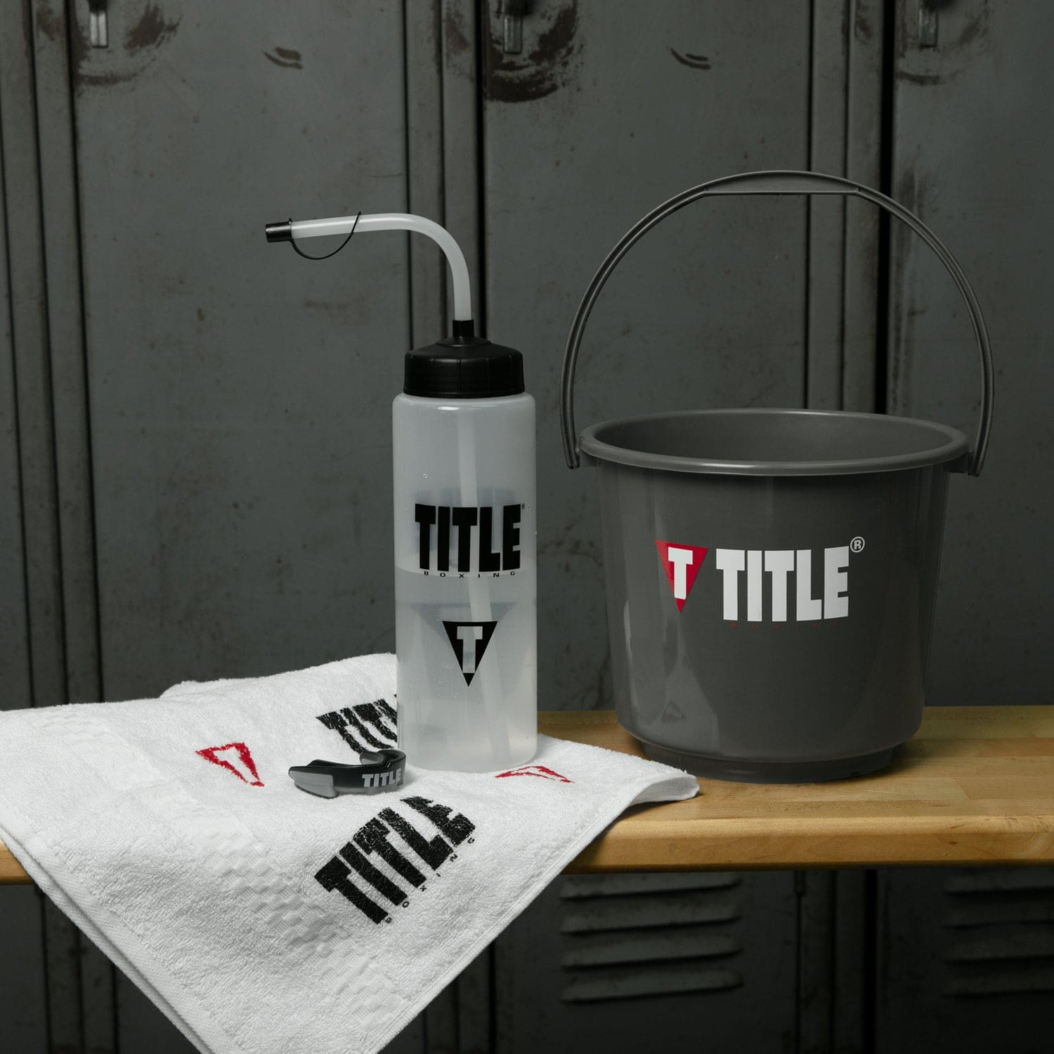 TITLE Boxing 5 Quart Corner Spit Bucket - Image 2