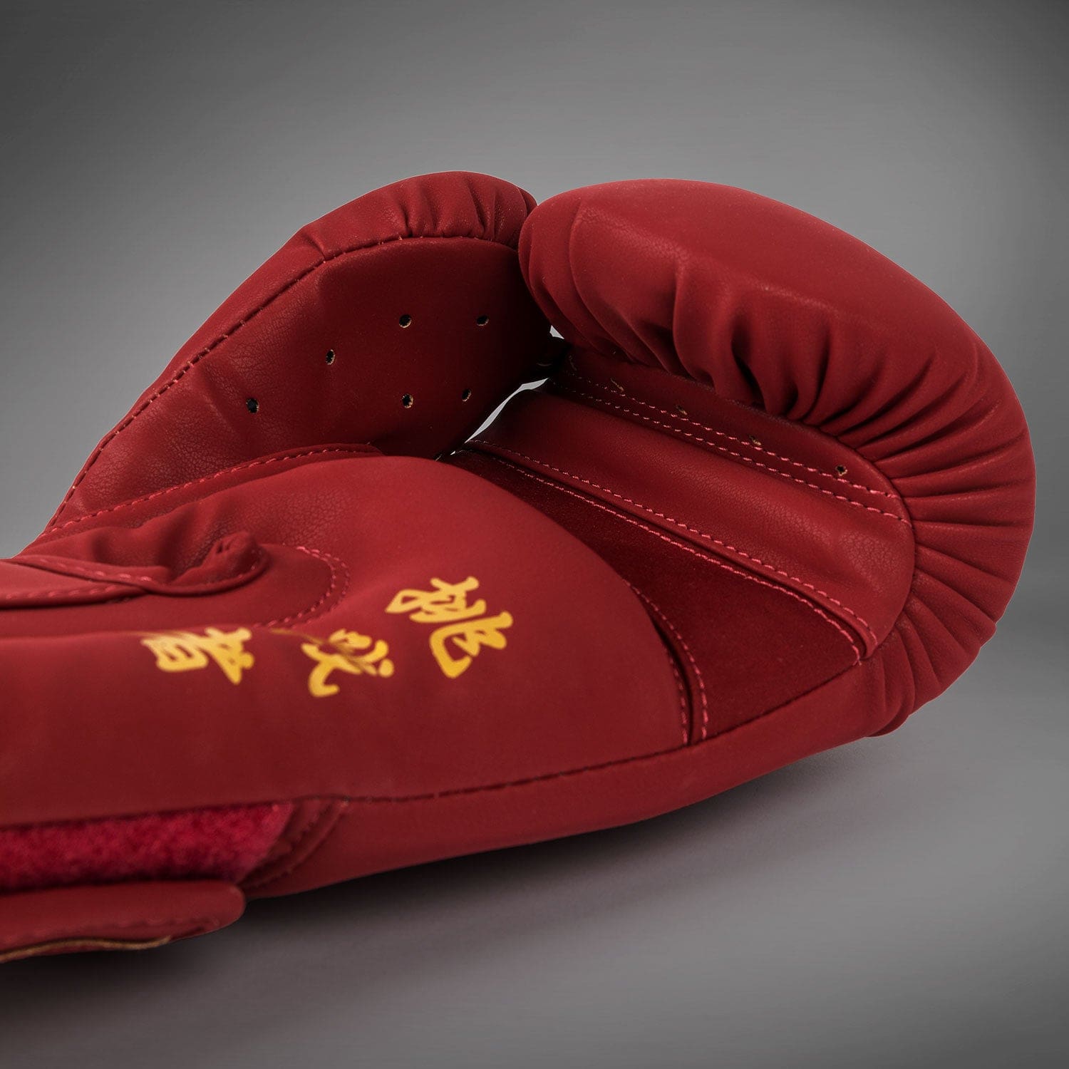 Venum Serpenti Boxing Gloves - Burgundy/Ivory - Image 4
