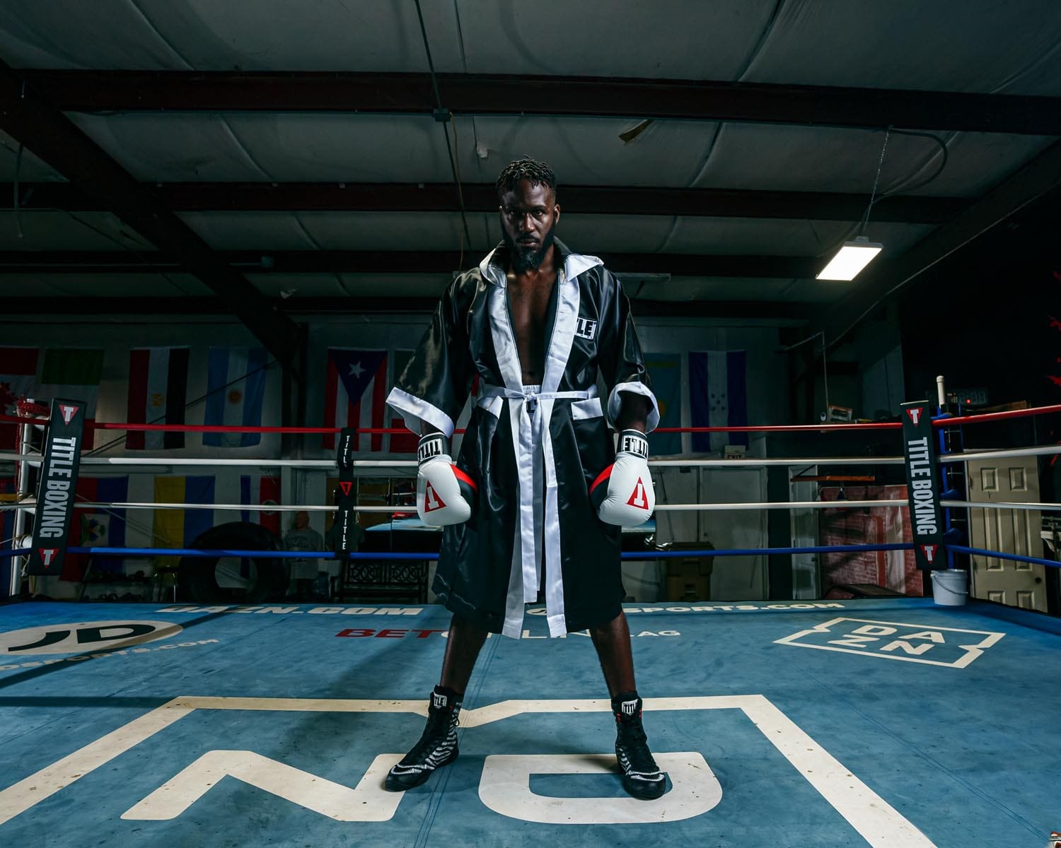 TITLE Boxing Pro Full Length Robe 3.0 - Black/White - Image 2